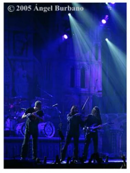 Mägo de Oz de subasta